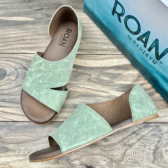 NIB Roan by Bed Stu Irie 8 38 Asymmetrical Open Toe Flat Leather Sandals Osaka - Picture 1 of 13